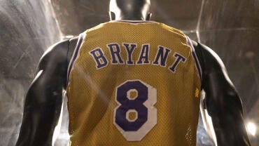 kobe-original-jersey-auction.jpg