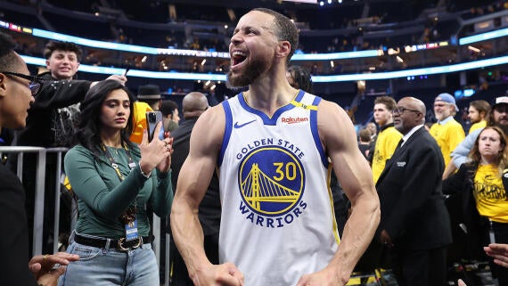 042625-stephcurry.jpg