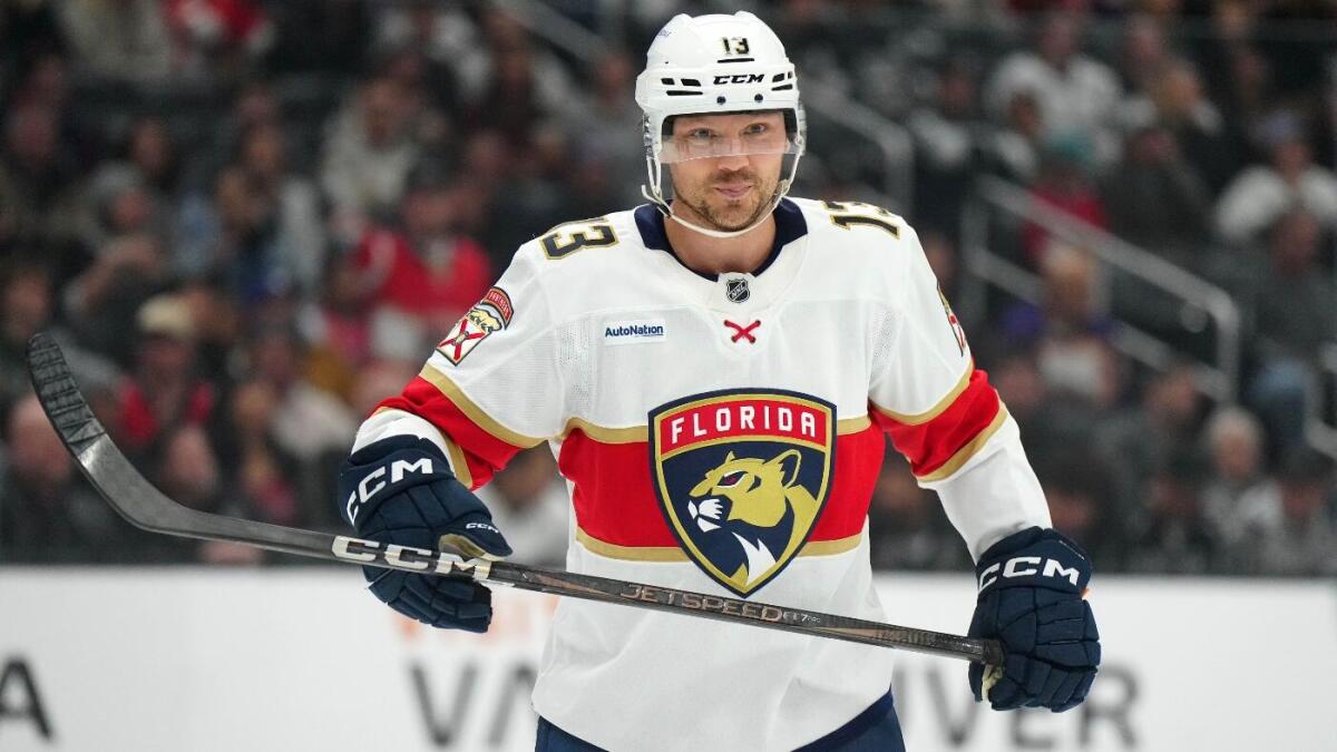 https://sportshub.cbsistatic.com/i/r/2025/04/30/7d558310-cf8b-4b34-bc22-4e1831c0934a/thumbnail/1200x675/71d9477677b766daad00243228f3ebe5/sam-reinhart-imagn-cbs.jpg
