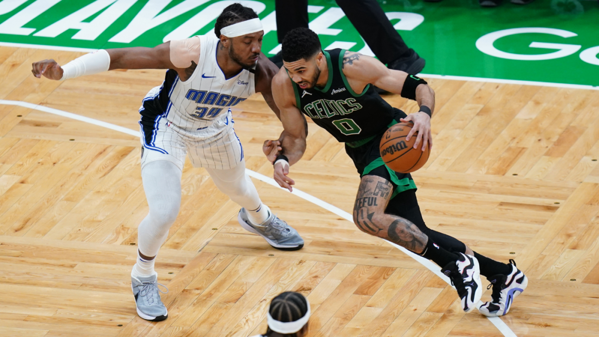 https://sportshub.cbsistatic.com/i/r/2025/04/30/b8db40c1-d77a-41fa-9f4d-c90f87e31e9c/thumbnail/1200x675/616e7504d51989dff4ece070be4b3b3c/celtics-magic-game-5-imagn.png
