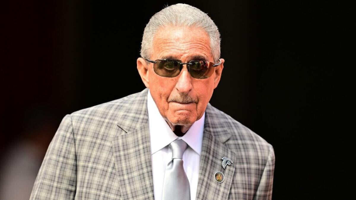 Dirty Birds: Timeline of Falcons' wrongdoings, from Shedeur Sanders prank call to offseason tampering and more - CBSSports.com