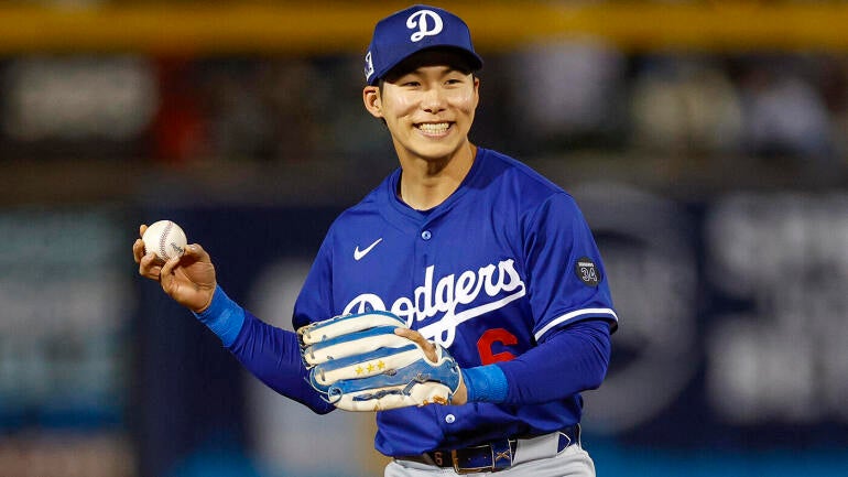hyeseong-kim-dodgers-g.jpg