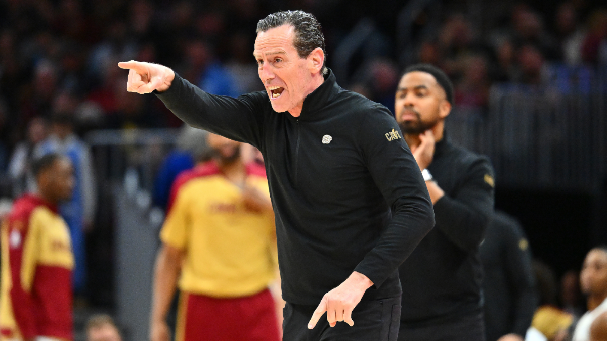 Cavaliers' Kenny Atkinson named NBA Coach of the Year after leading Cleveland to East's No. 1 seed - CBSSports.com
