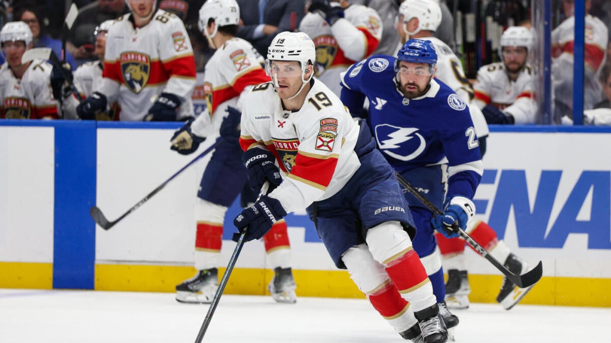 https://sportshub.cbsistatic.com/i/r/2025/05/05/91420c54-1268-4c64-a58f-ad2ac86b8f79/thumbnail/1200x675/c51a60515e67d11727837650e2ccbd15/matthew-tkachuk-panthers-cbs-imagn.jpg