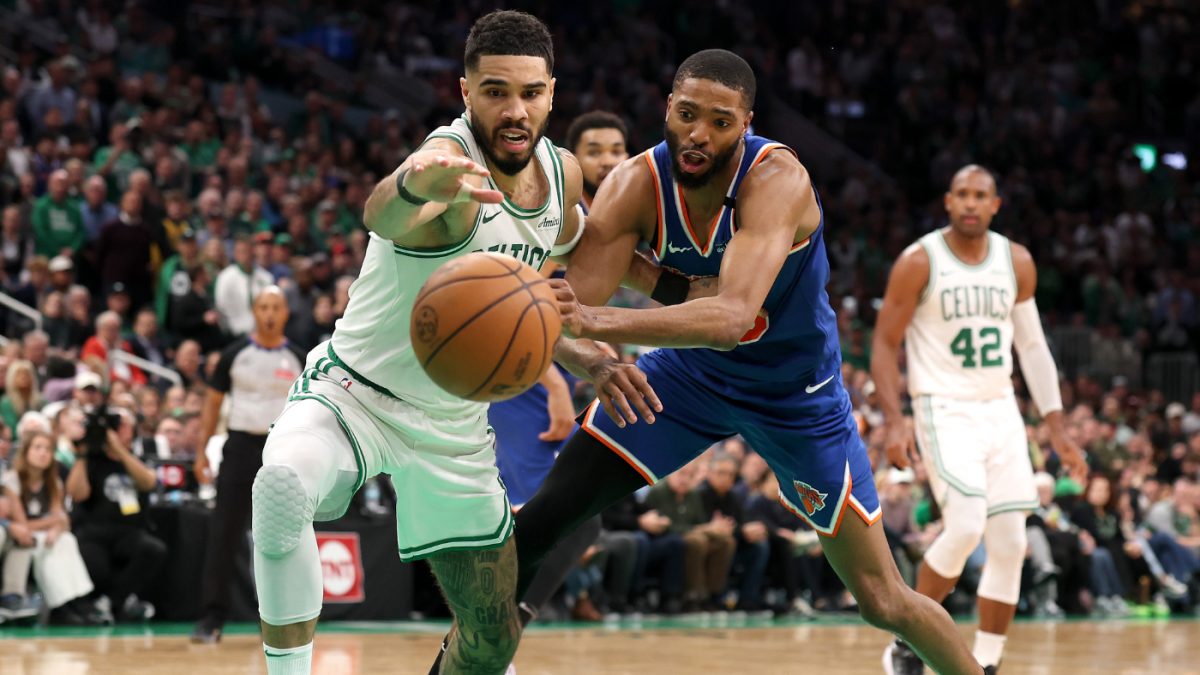 https://sportshub.cbsistatic.com/i/r/2025/05/06/ae358ec3-3080-4ed7-97b0-ceaa3da8dcf9/thumbnail/1200x675/077635a5c808386009a2b38ff882c531/tatum-bridges-getty.png
