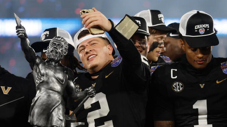 COLLEGE FOOTBALL: DEC 27 Birmingham Bowl - Georgia Tech vs Vanderbilt