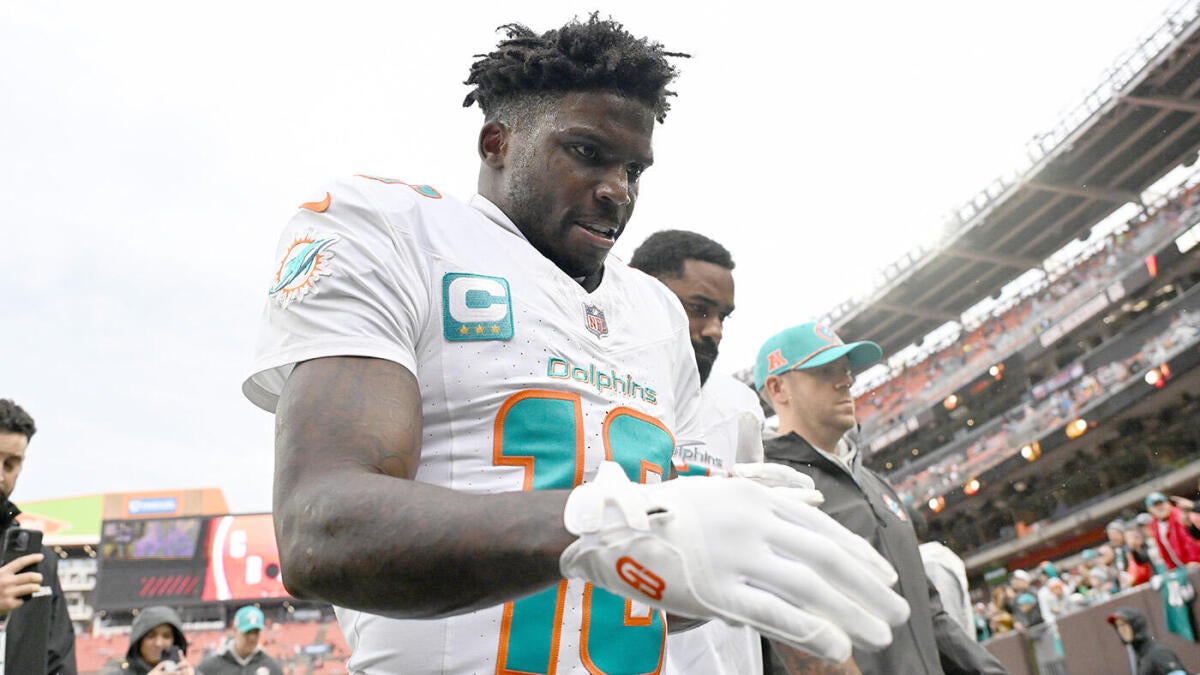 https://sportshub.cbsistatic.com/i/r/2025/05/07/feeeee96-9c14-4c2c-82cf-535375183a9c/thumbnail/1200x675/c9203e1653290670151bd3e6fa785e87/tyreek-hill-g.jpg