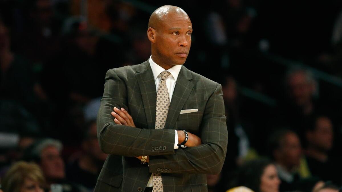 https://sportshub.cbsistatic.com/i/r/2025/05/08/82916a1b-8a43-48b9-8c81-1385eb708ab0/thumbnail/1200x675/dd7203cf00e2c2baedd36268fcebd139/gettyimages-502503676-2.jpg