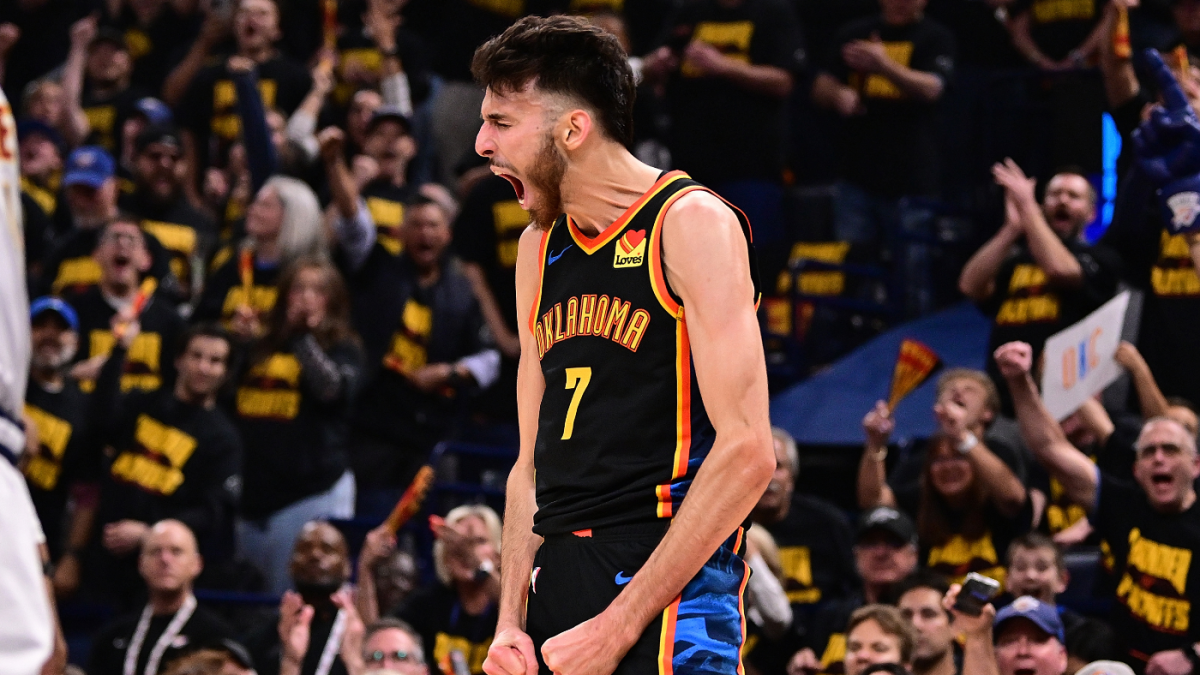 https://sportshub.cbsistatic.com/i/r/2025/05/08/846dbd5f-2790-4098-bb8e-7d5f7c0f35e7/thumbnail/1200x675/a55352eaa624bf6a387395845788a185/chet-holmgren-getty-5.png