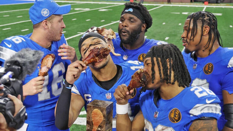 getty-detroit-lions-turkey-thanksgiving.jpg