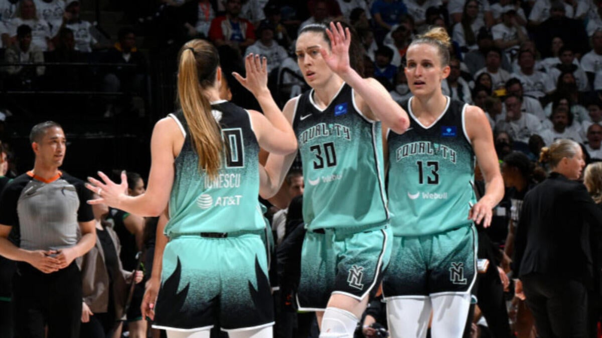 https://sportshub.cbsistatic.com/i/r/2025/05/12/7aecd412-e85c-4970-bf4c-61d2c1260d79/thumbnail/1200x675/c6634f5c0dbbe618bcb13099866f40d2/gettyimages-2178455245-1-1.jpg