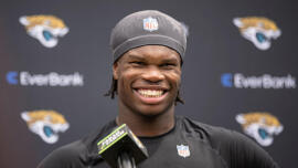 Jaguars' Travis Hunter inspires heartwarming social media post from woman who sat next to him on flight