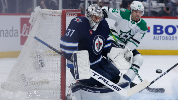 hellebuyck-imagn.png