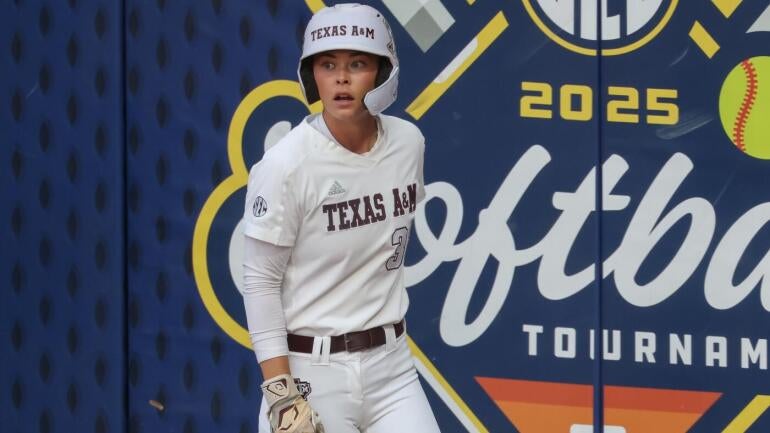 texas-a-m-softball.jpg