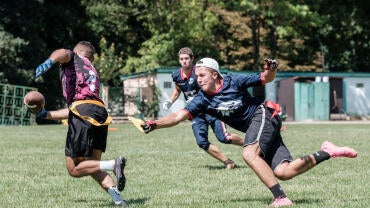 flag-football.jpg