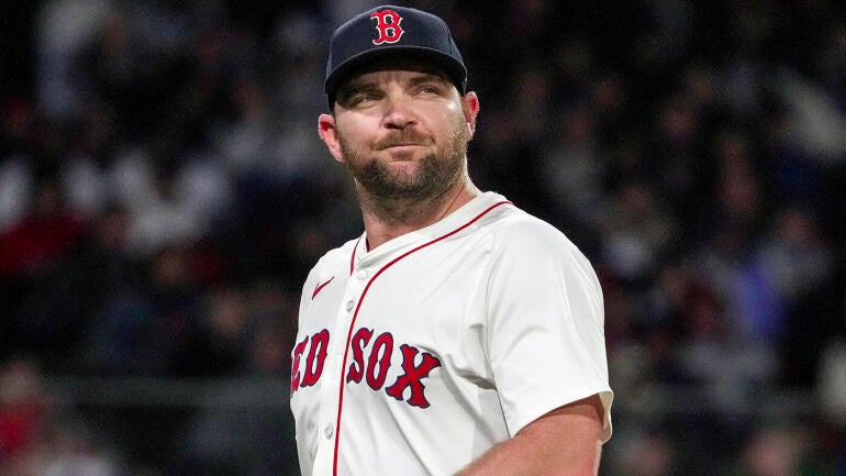 Liam-Hendriks-Red-Sox-G.jpg