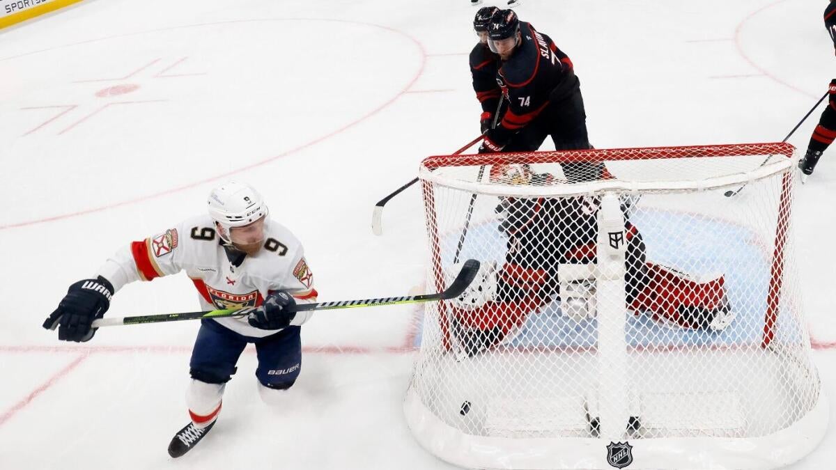 https://sportshub.cbsistatic.com/i/r/2025/05/23/774f4943-a4a3-4b18-9017-5037a3194e9d/thumbnail/1200x675/eaca485e74a3ce5f5a34aace4f5ad5f0/sam-bennett-panthers-ecf-getty-cbs.jpg