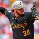 paul-skenes-pirates-g.jpg