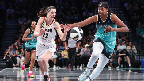 usatsi-23456490-caitlin-clark-jonquel-jones-wnba-2024-1400.jpg