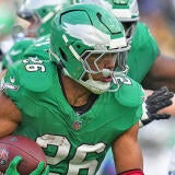 getty-saquon-barkley-eagles.jpg