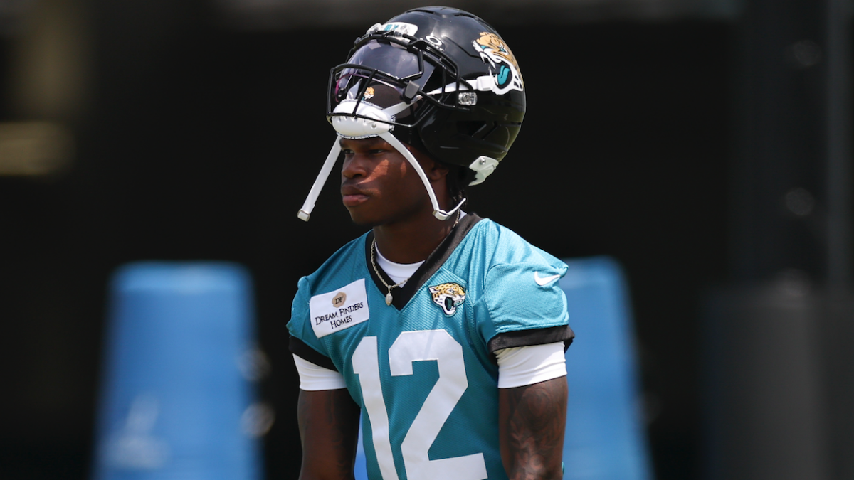 https://sportshub.cbsistatic.com/i/r/2025/05/27/d6827a64-7586-48fa-b3b7-859a0a2238dd/thumbnail/1200x675/75150a6471293852a8582fac6214a351/travis-hunter-jags.png