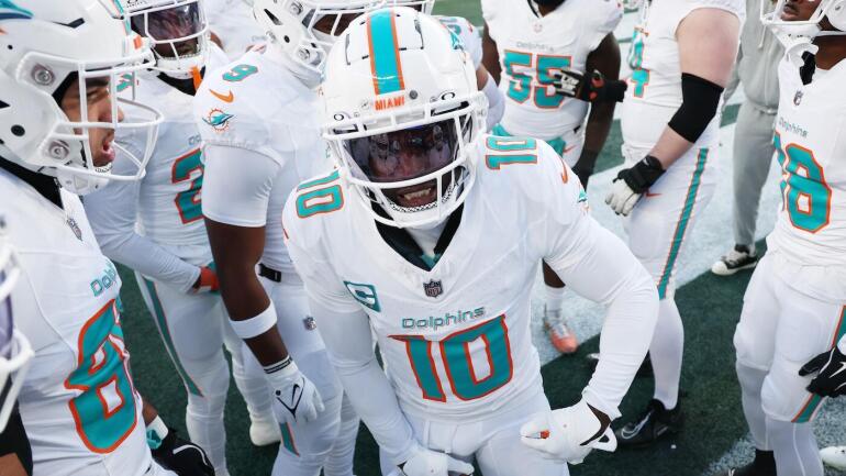 Miami Dolphins v New York Jets