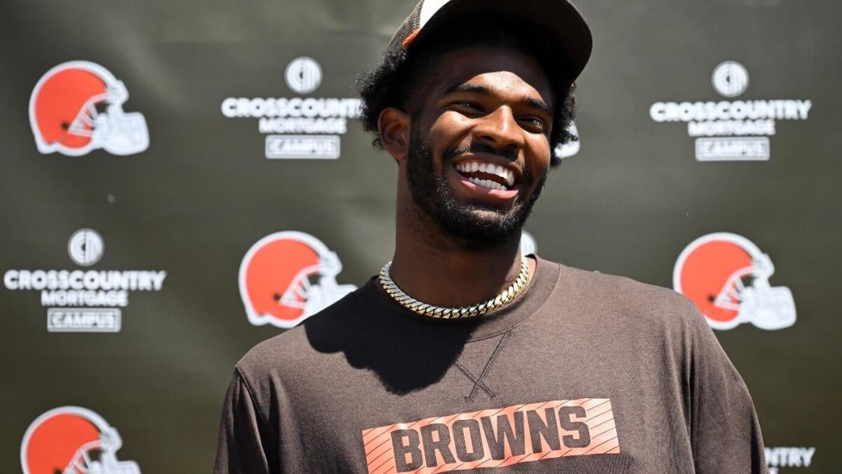 https://sportshub.cbsistatic.com/i/r/2025/05/29/bc42aa9a-c246-4e40-9436-ea95fcb1bdd2/thumbnail/1200x675/cf554362ac6d015354231d8c7758f592/shedeur-sanders.jpg