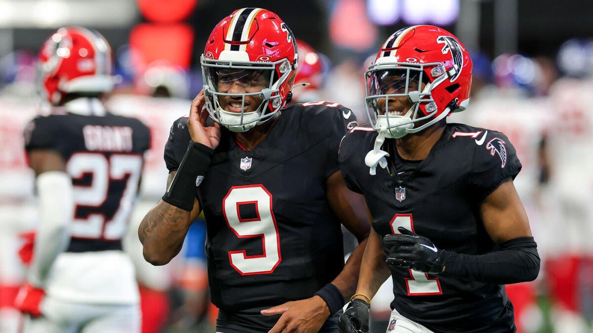 Falcons' Darnell Mooney says he 'came here to win' after falling just short of 1,000-yard season in 2024 - CBSSports.com