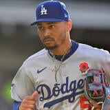 mookie-betts-dodgers-g.jpg