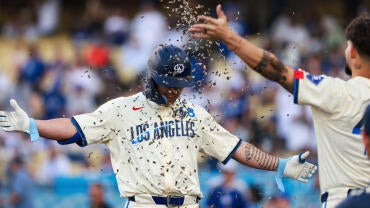 dodgers-rushing-seeds.jpg
