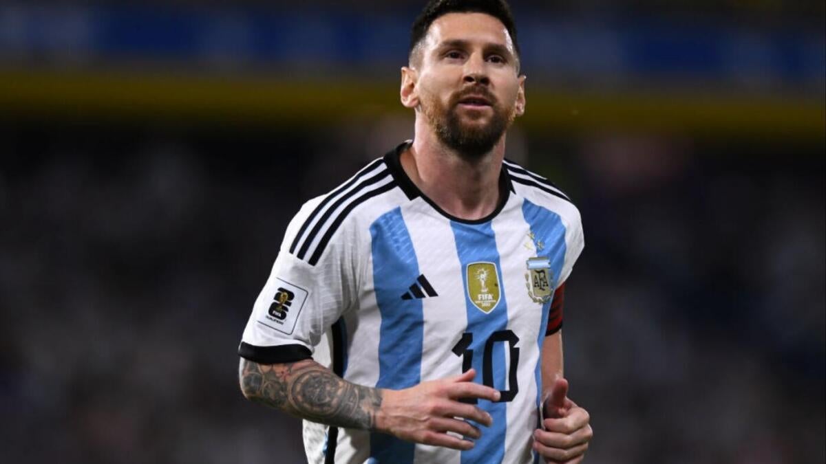 https://sportshub.cbsistatic.com/i/r/2025/06/05/85bc31b6-703e-446a-8bf2-1475f37d670a/thumbnail/1200x675/948a6973824f59aca1204a837d9f2b5e/messi-8.jpg