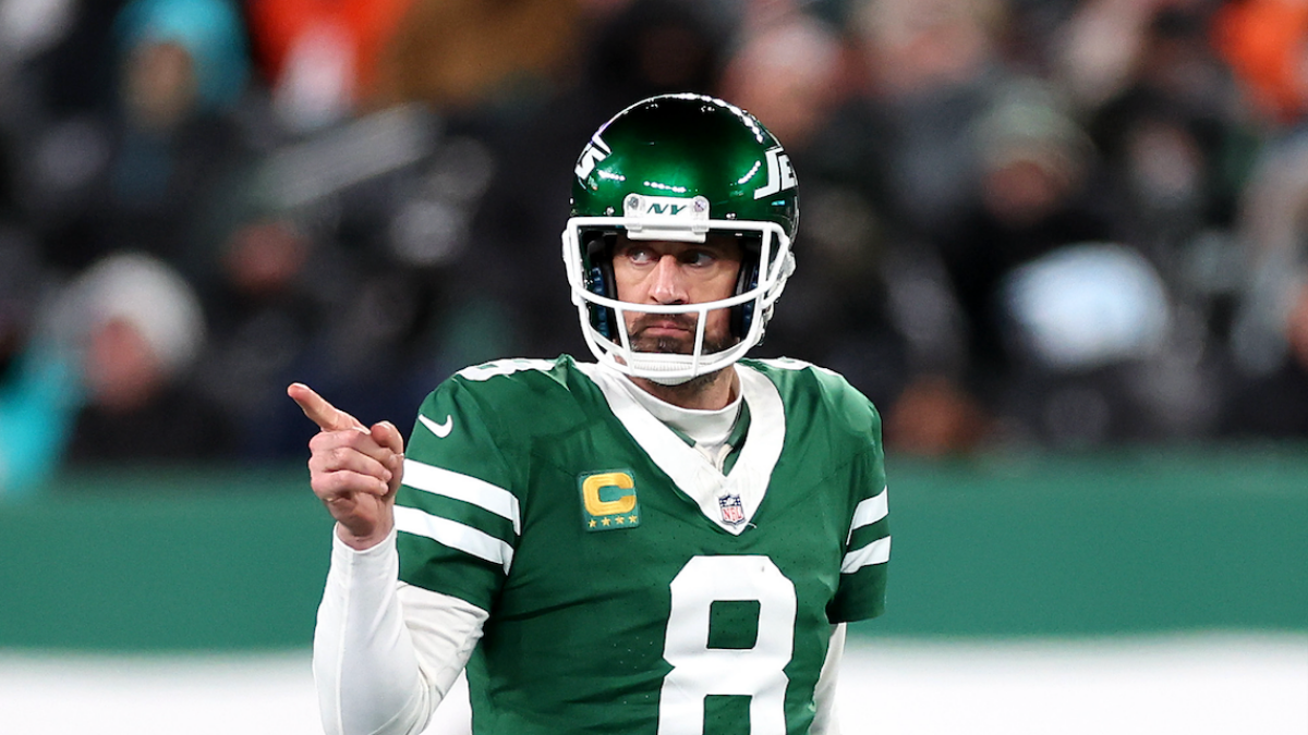 What is Aaron Rodgers' jersey number with Steelers? Here's what Super Bowl-winning QB will wear this fall What is Aaron Rodgers' jersey number with Steelers? Here's what Super Bowl-winning QB will wear this fall