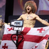 merab-dvalishvili-weighin-flag.jpg