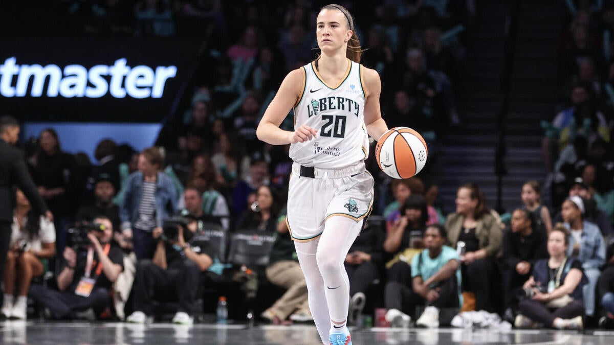 https://sportshub.cbsistatic.com/i/r/2025/06/10/3aeeef60-9e07-4bfe-aa93-137e57f4f1f4/thumbnail/1200x675/4202a1624f1e69cebdb7149026456783/sabrina-ionescu.jpg