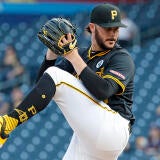 paul-skenes-pirates-g.jpg