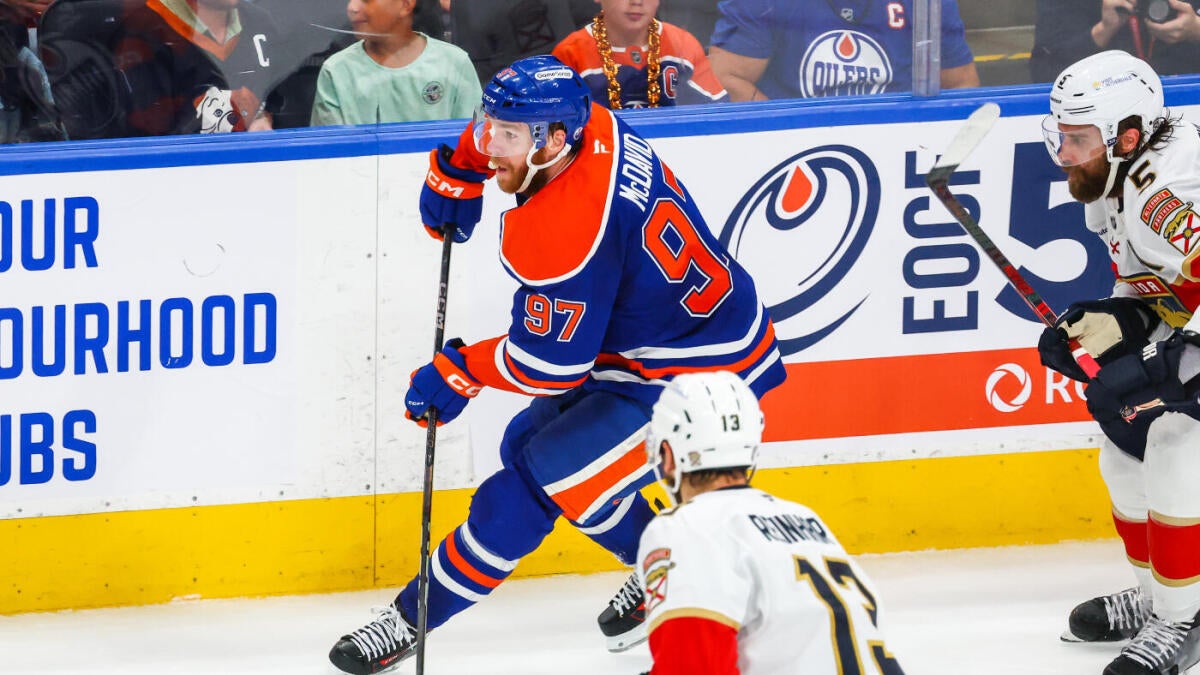 https://sportshub.cbsistatic.com/i/r/2025/06/15/5611e265-860e-4f0a-bc08-290308b824fd/thumbnail/1200x675/c863ad1f7168c1ed1279c11f9f3eea79/connor-mcdavid-oilers-panthers-2025-cbs-imagn.jpg