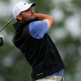 scottie-scheffler-oakmont-rain.png