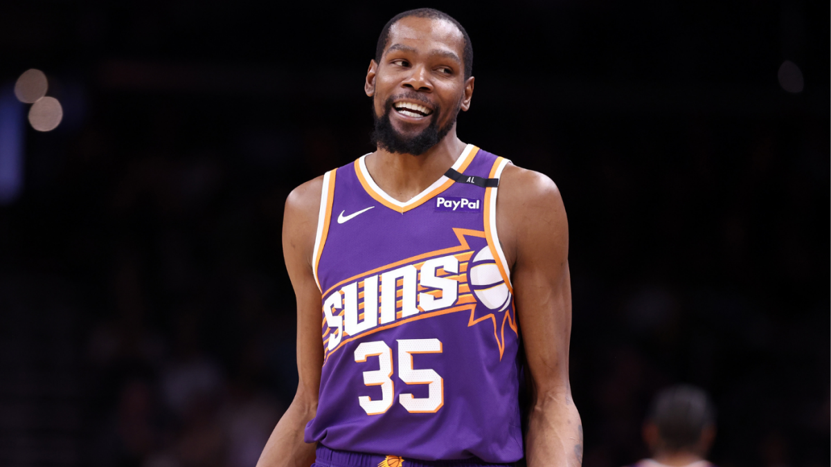 https://sportshub.cbsistatic.com/i/r/2025/06/17/0e28d8e8-298a-4ab0-8fe8-43b64a78d6d2/thumbnail/1200x675/3762399152c8571acc18c0bf1a878ef1/kd-smiles-getty.png