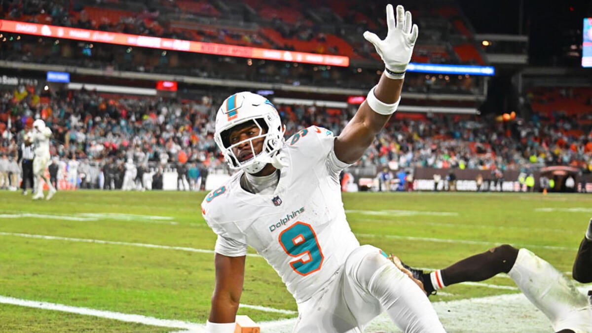 https://sportshub.cbsistatic.com/i/r/2025/06/17/636b2db4-1281-4c79-80dc-2ce38f460858/thumbnail/1200x675/d8237c902a50fa4d6ea42502c8dc18ac/jonnu.jpg