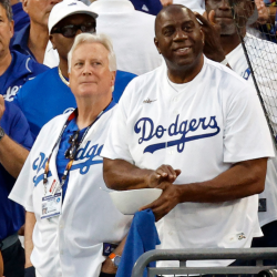 mark-walter-magic-johnson-getty.png