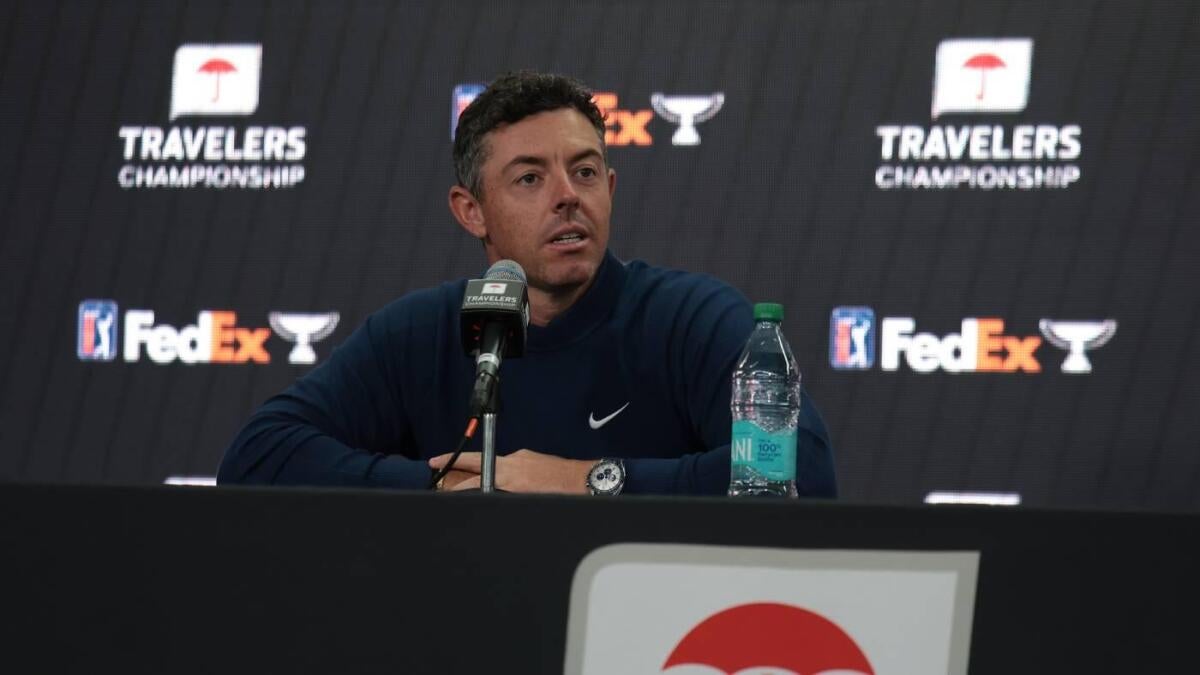 https://sportshub.cbsistatic.com/i/r/2025/06/18/ef084383-ff69-471e-b948-0f9a142d34d3/thumbnail/1200x675/1071d8a2367fb8c12162e1cba3195eb9/rory-mcilroy-travelers-2025-g.jpg