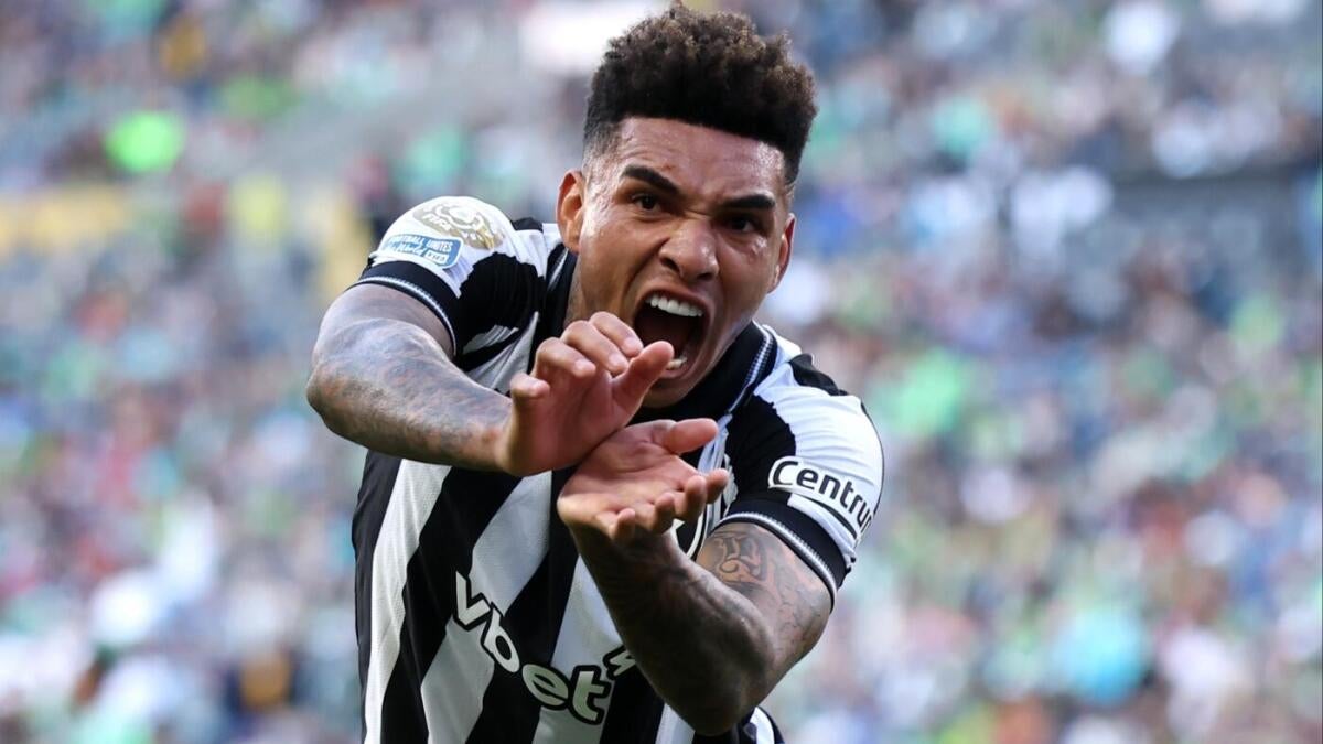 https://sportshub.cbsistatic.com/i/r/2025/06/20/60a78f48-a662-42ae-a282-fc38bfeda4ac/thumbnail/1200x675/c8fb3ac0950175de77169efd895662d5/igorjesus.jpg
