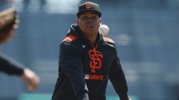 devers-giants-getty.png