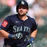cal-raleigh-homer-seattle-chicago.jpg