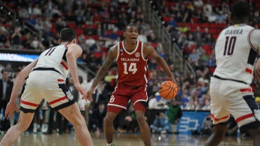 NCAA Basketball: NCAA Tournament First Round-Oklahoma at Connecticut