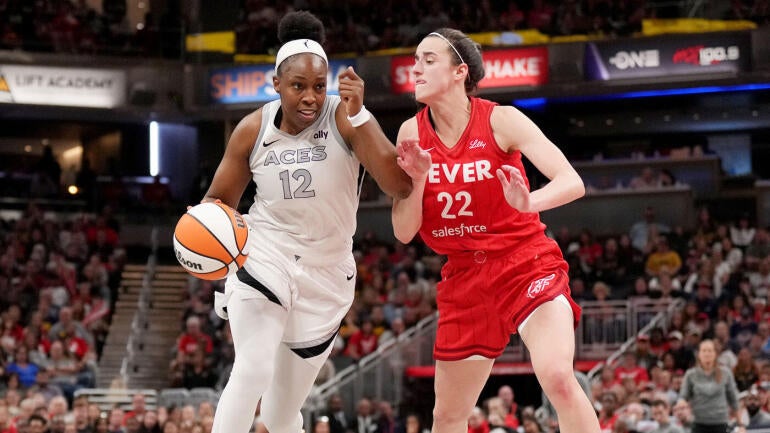 chelsea-gray-caitlin-clark-fever-aces.jpg