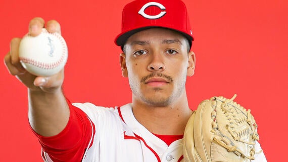 getty-chase-burns-reds.jpg