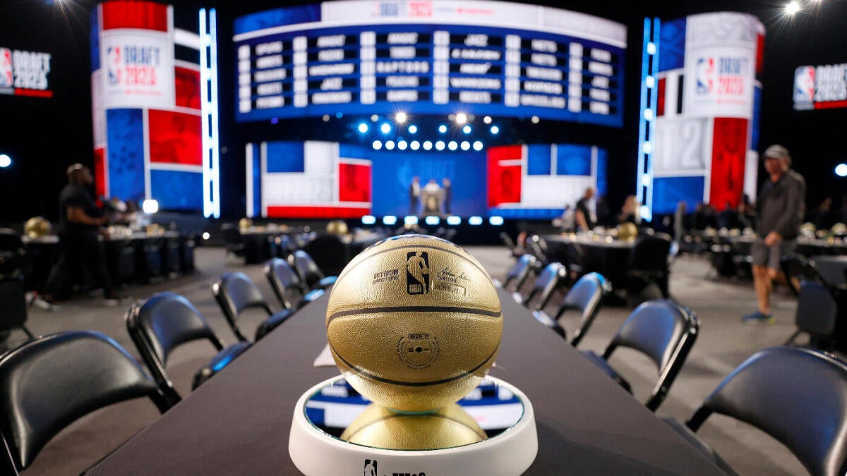 https://sportshub.cbsistatic.com/i/r/2025/06/24/aa82a619-5d3f-44a9-8f9a-13bf966ac1a4/thumbnail/1200x675/72b1a61ed685abdc163a2bd9bb218fd6/gettyimages-1500684525-1.jpg