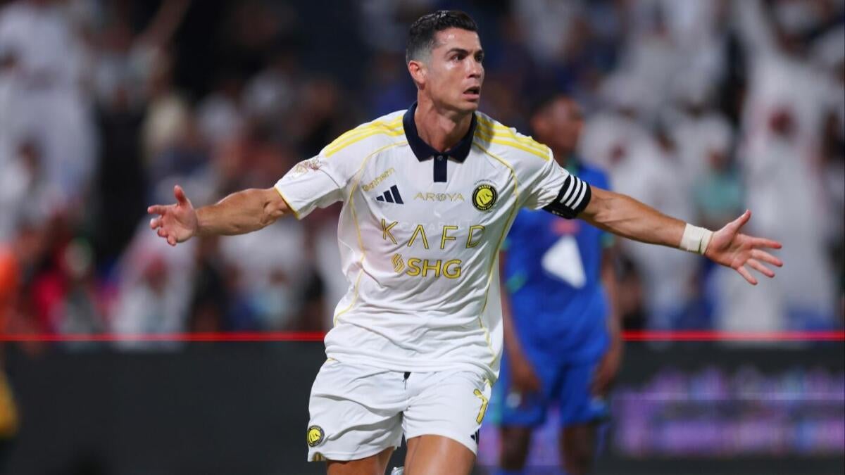 https://sportshub.cbsistatic.com/i/r/2025/06/26/fc930812-77b9-40bc-a3bf-59b3d33624f3/thumbnail/1200x675/765423a35261fb4c4e183b88e014844b/ronaldo-2.jpg