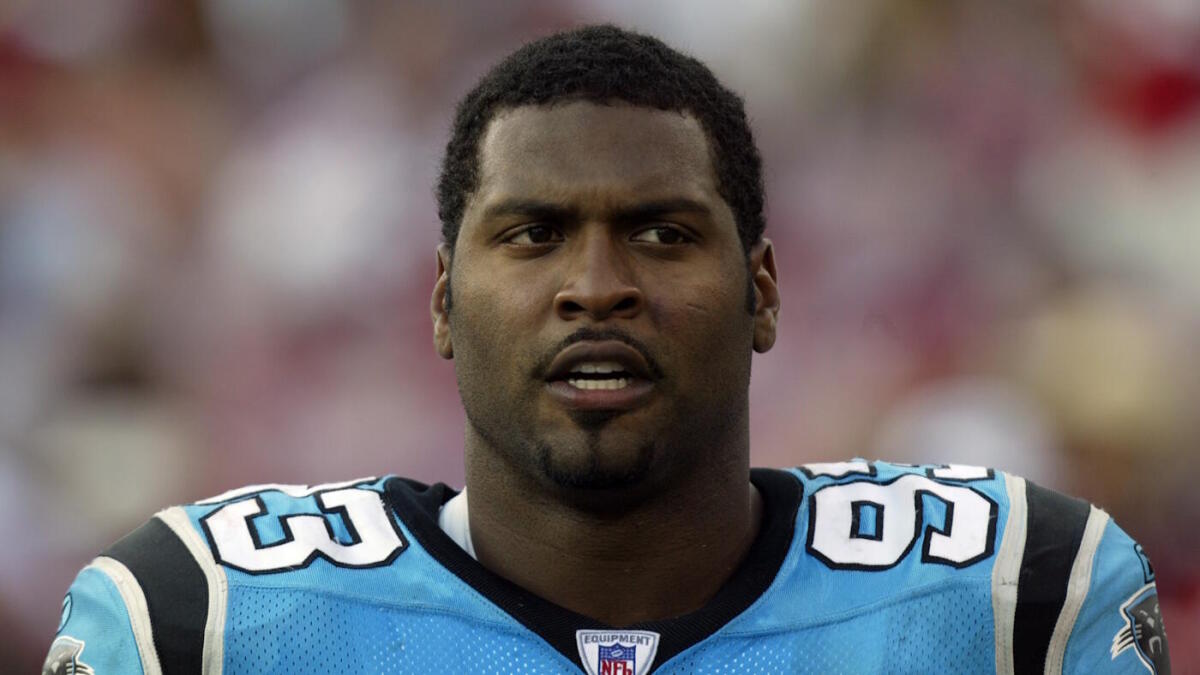 Former NFL Pro Bowler sues financial adviser, claims his money was invested into Ponzi scheme Former NFL Pro Bowler sues financial adviser, claims his money was invested into Ponzi scheme